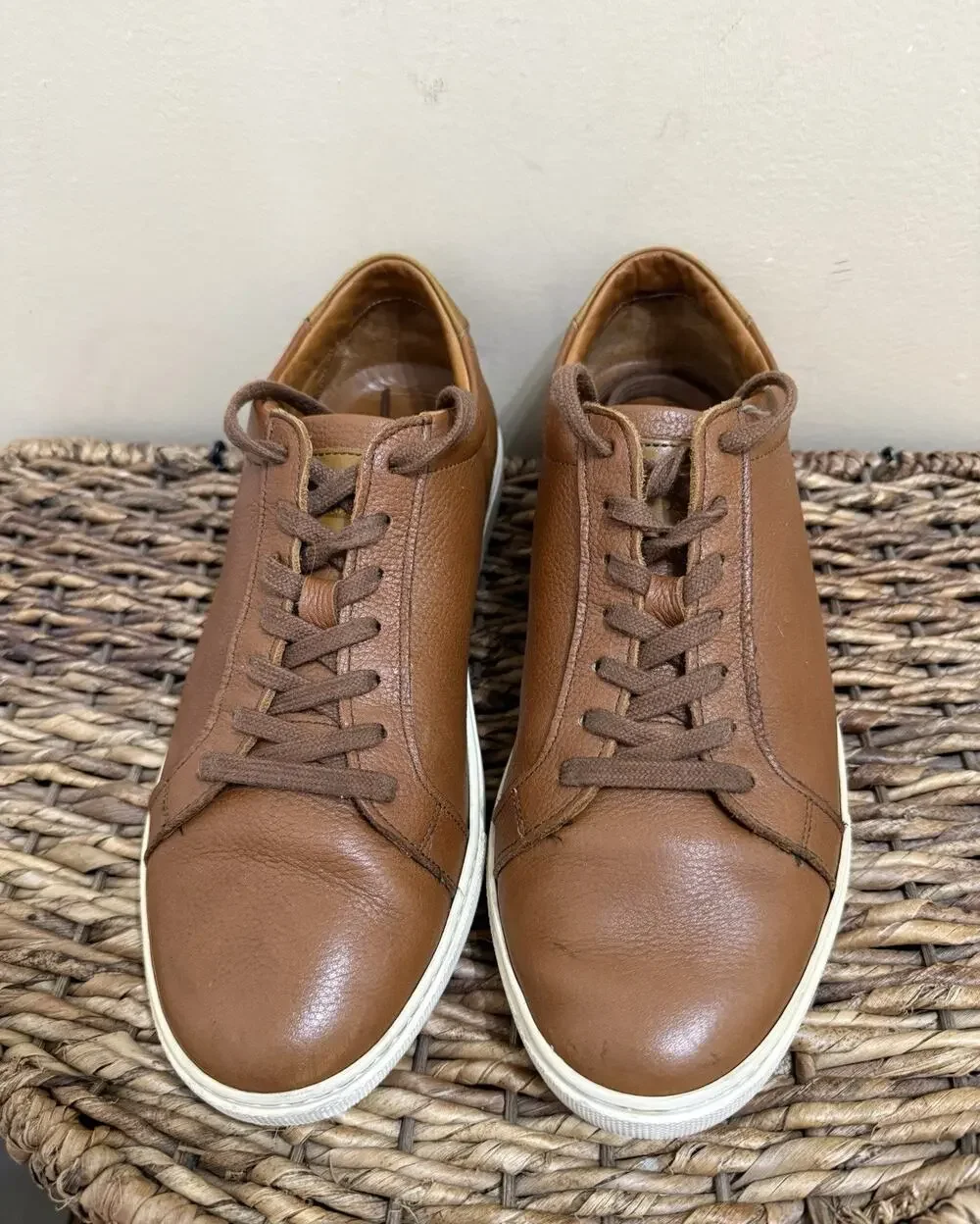 Allen Edmonds “COURTSIDE” Men’s Size 9 D Low-Top Leather Walnut Sneakers nice